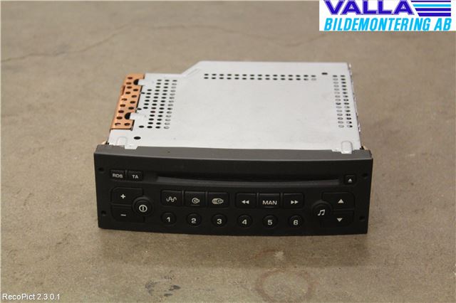 Peugeot 307     01-05 Stereo Radio Med Cd