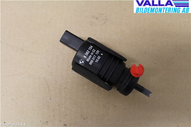BMW 3 E46      98-05 Spylerpumpe Bakluke