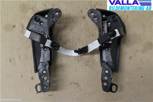 Toyota AVENSIS 03-06 Bryter Ratt Radio-Stereo
