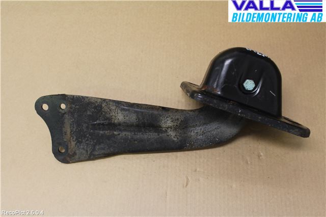Volkswagen VW GOLF V 04-09 Bærearm Bak Høyre