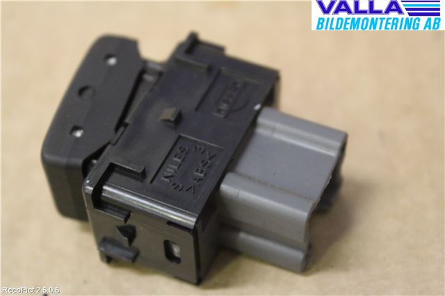 Nissan NAVARA 05-16 Bryter Varmesete