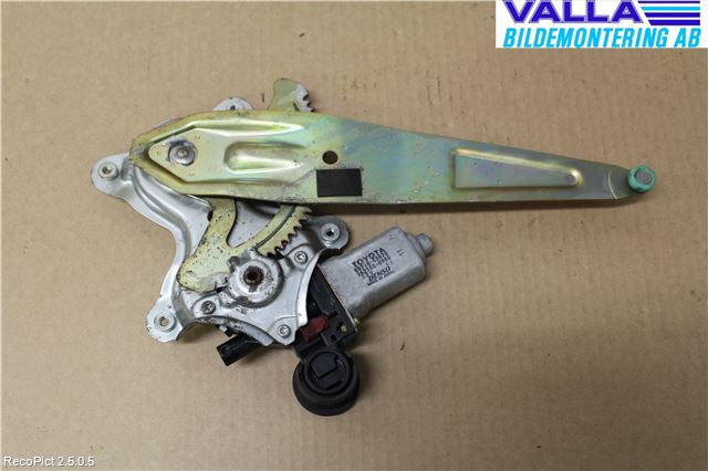 Toyota RAV 4 00-06 Vindusheis El Komp