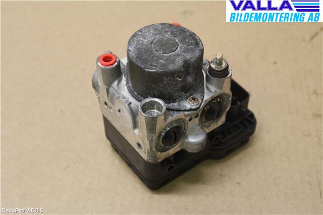Toyota RAV 4 00-06 Abs Hydraulikkaggregat