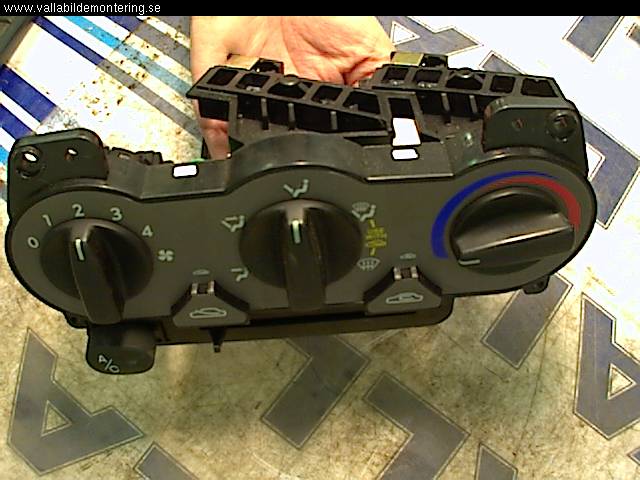 Hyundai ACCENT   03-06 Varme Ac Betjening-Display