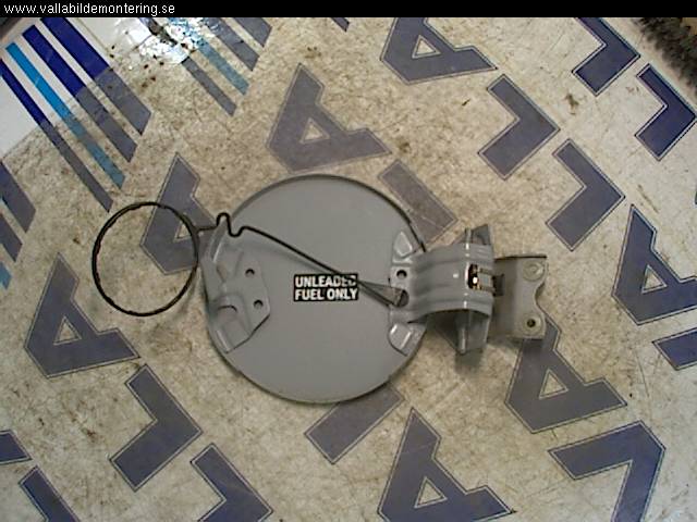 Toyota YARIS XP90 06-11 Drivstoff Tankluke