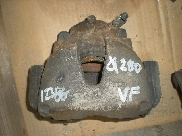 Saab 9-5     06-10 Bremsecaliper Foran Venstre