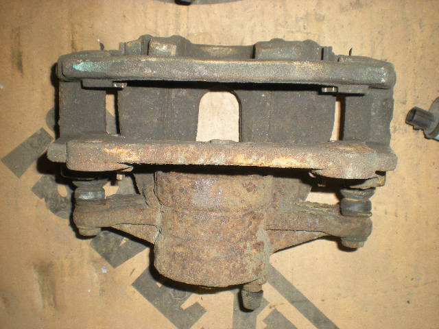 Toyota AVENSIS 03-06 Bremsecaliper Foran Venstre