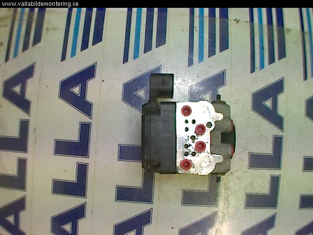 Toyota CAMRY    01-06 Abs Hydraulikkaggregat