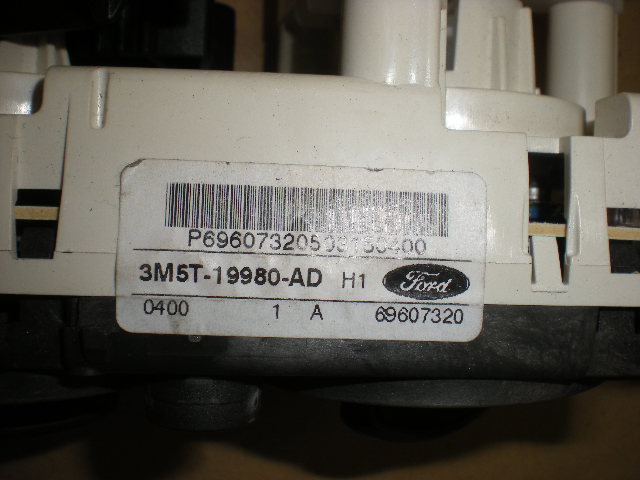 Ford FOCUS     04-07 Varme Ac Betjening-Display