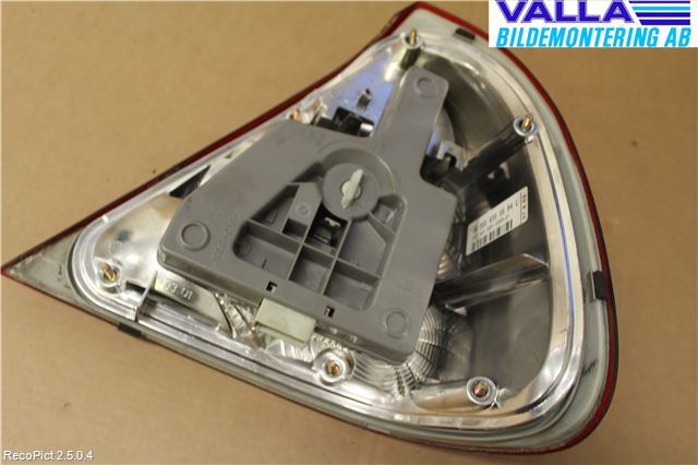 Mercedes-Benz MB C (W202) 94-00 Baklykt Venstre