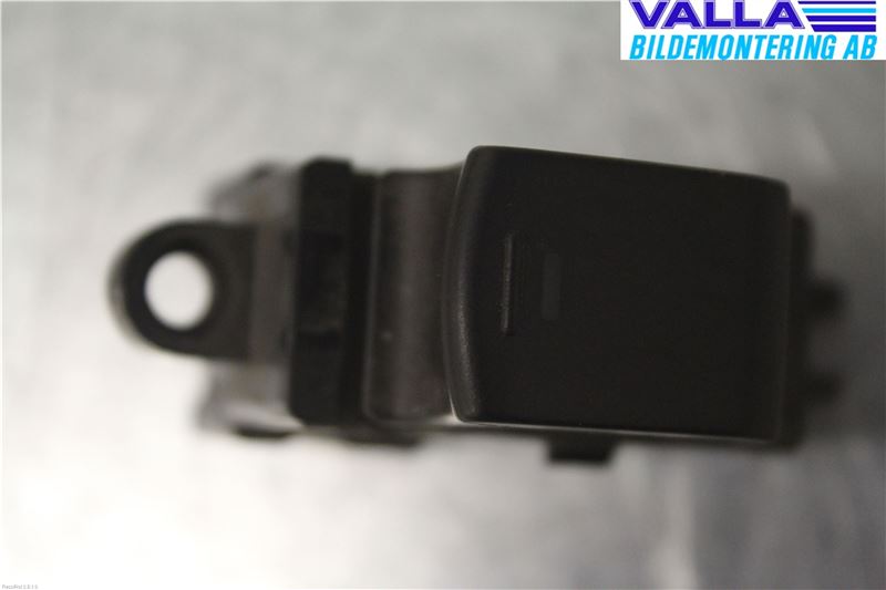 Nissan NAVARA 05-16 Bryter Vindusheis
