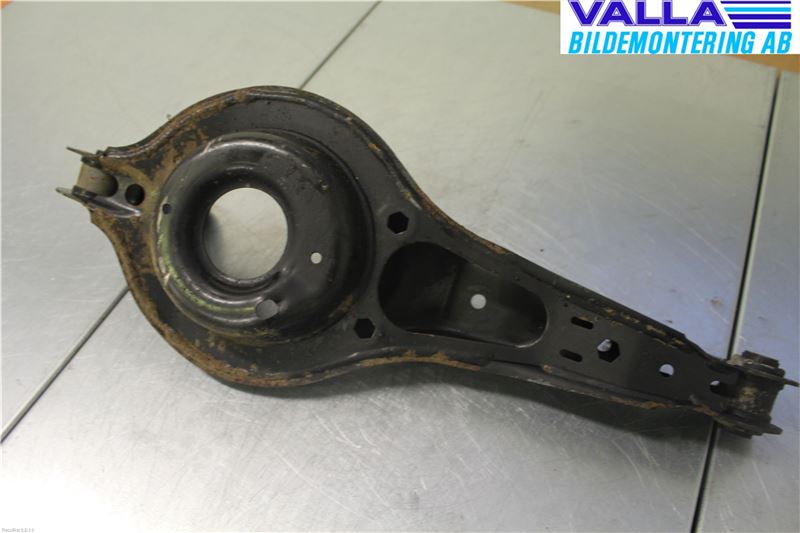 Ford FOCUS 11-14 Bærearm Bak Venstre