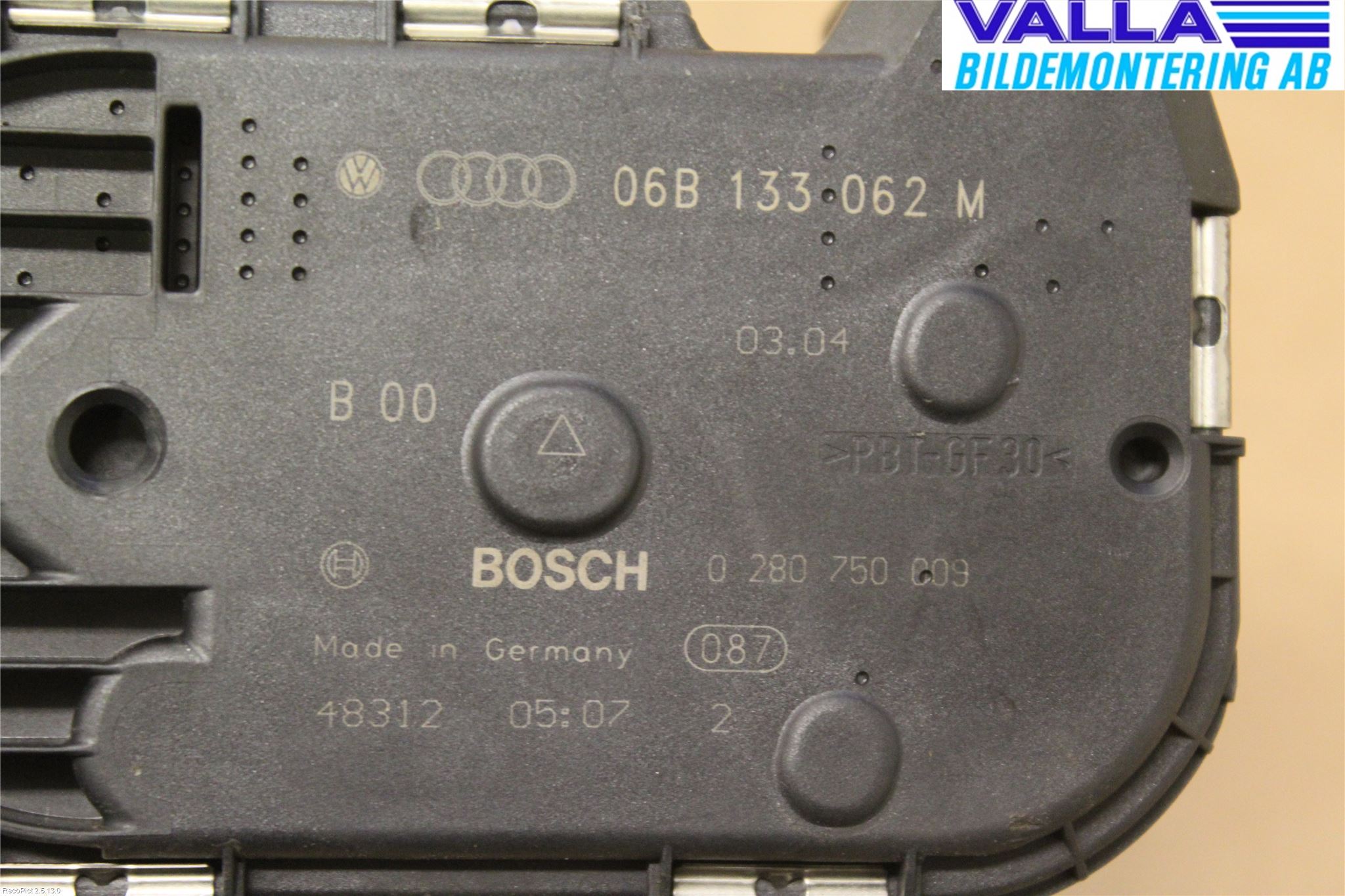 Audi A6/S6     97-05 Inns Spjeldhus