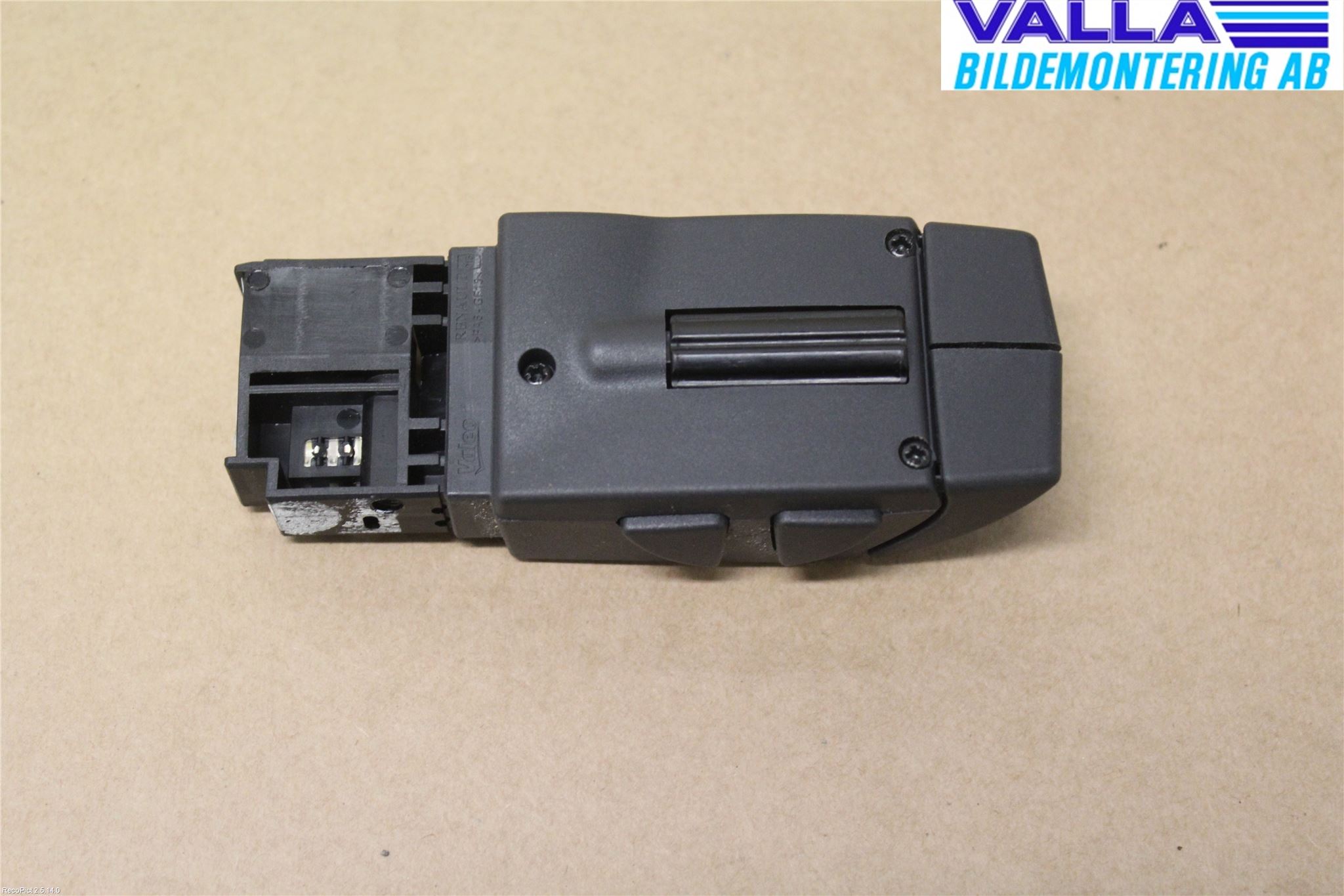 Dacia SANDERO/STEPWAY 13-20 Bryter Ratt Radio-Stereo