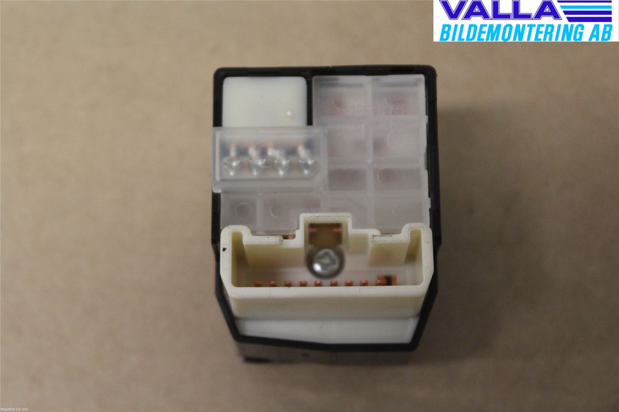 Toyota AVENSIS 07-08 Bryter Speil