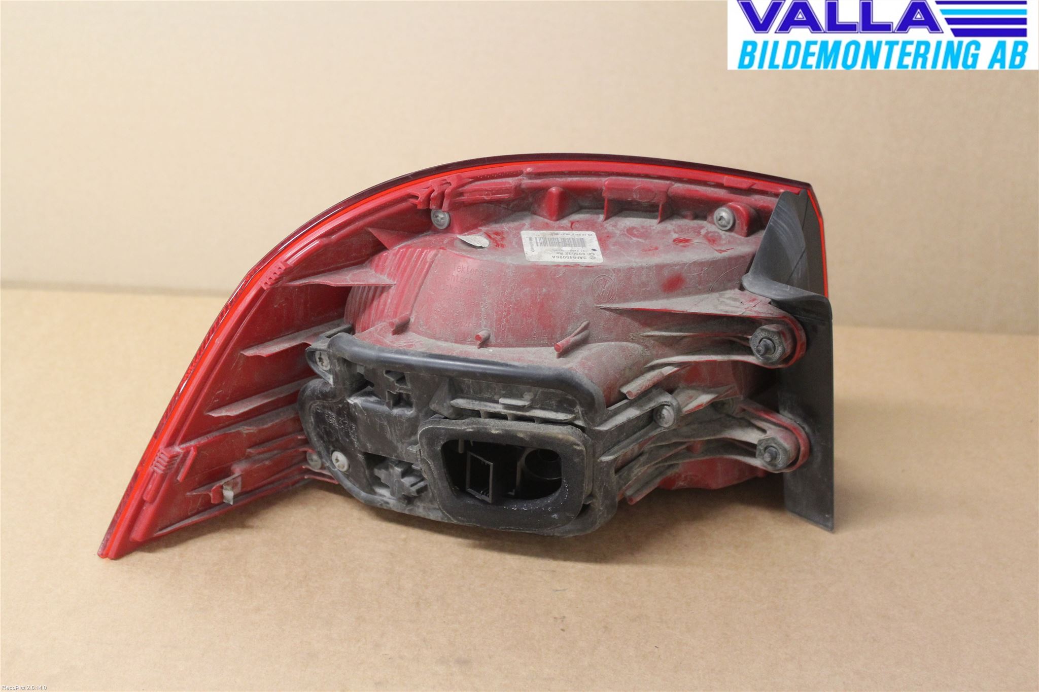 Volkswagen VW PASSAT 11-14 Baklykt Høyre