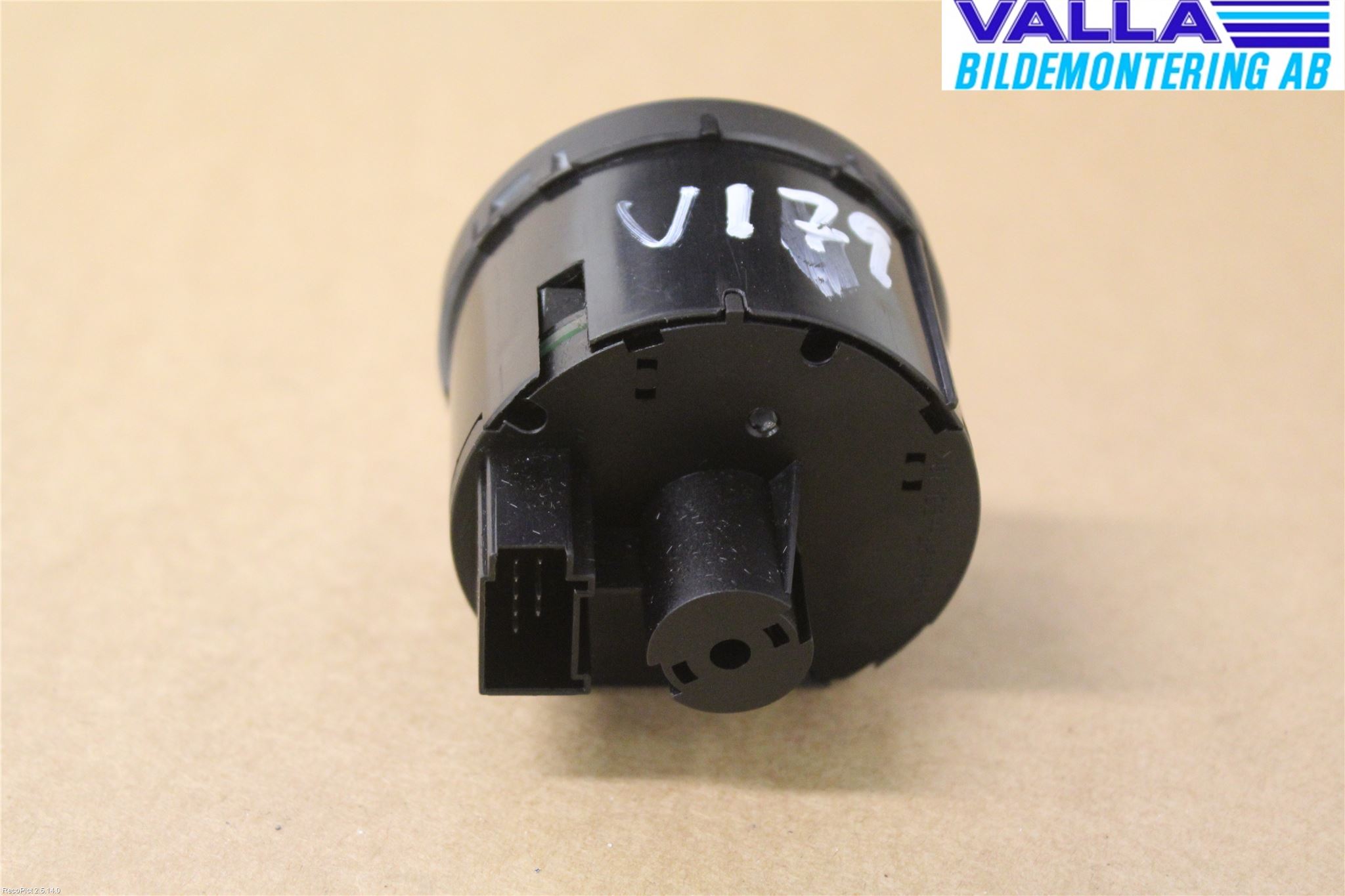Volkswagen VW PASSAT 11-14 Bryter Hovedlys
