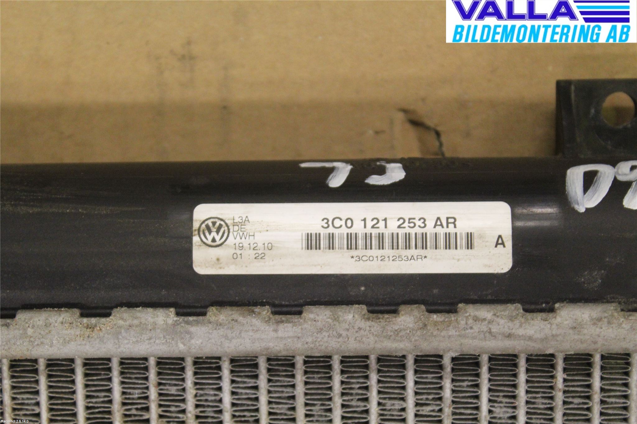 Volkswagen VW PASSAT 11-14 Radiator Manuell