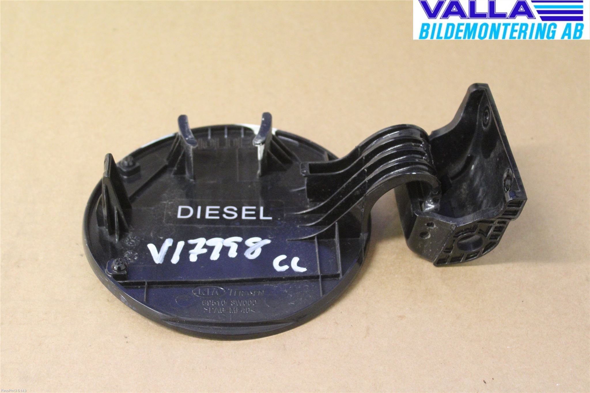 Kia SPORTAGE (SL) 11-15 Drivstoff Tankluke