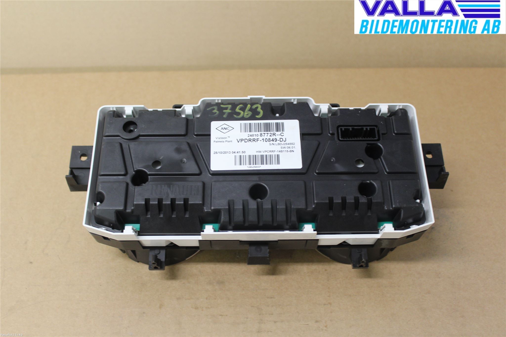 Renault CAPTUR 13-19 Instr Kombinert