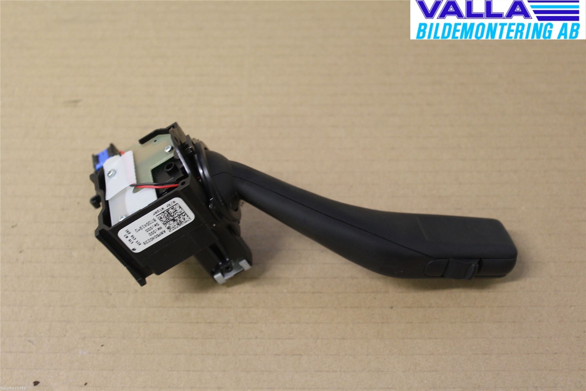 Volkswagen VW GOLF PLUS/CROSS GOLF 04-14 Bryter Ratt Visker - Spyler