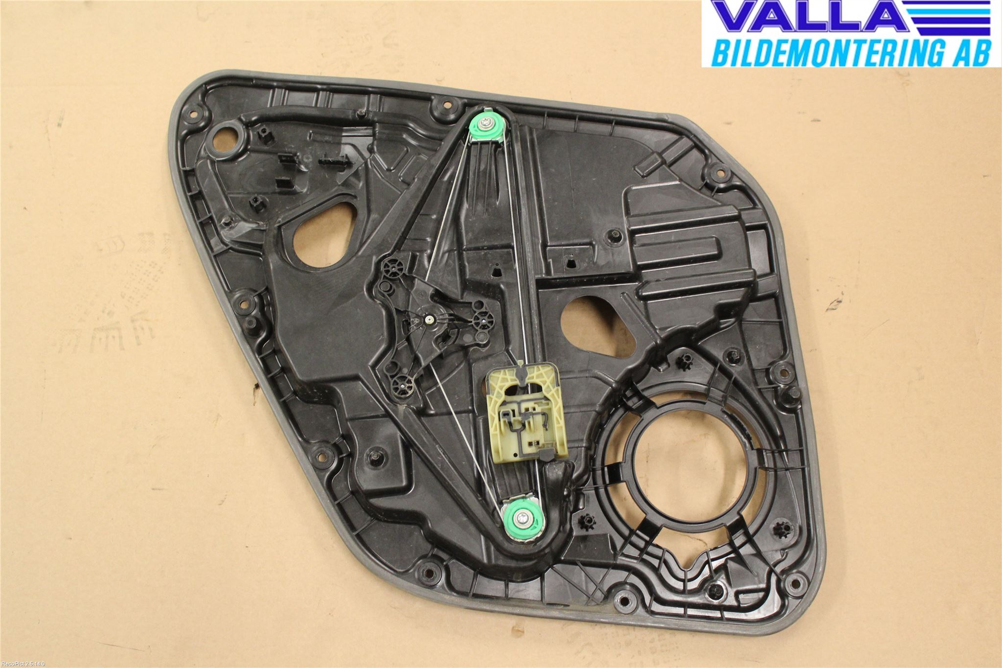 Volvo V40 CROSS COUNTRY 13-19 Vindusheis El Komp