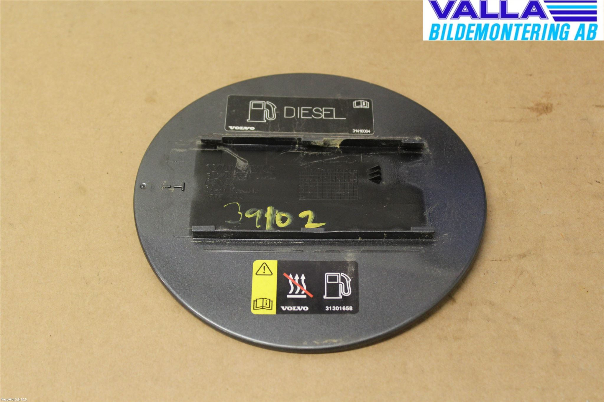 Volvo V40 CROSS COUNTRY 13-19 Drivstoff Tankluke
