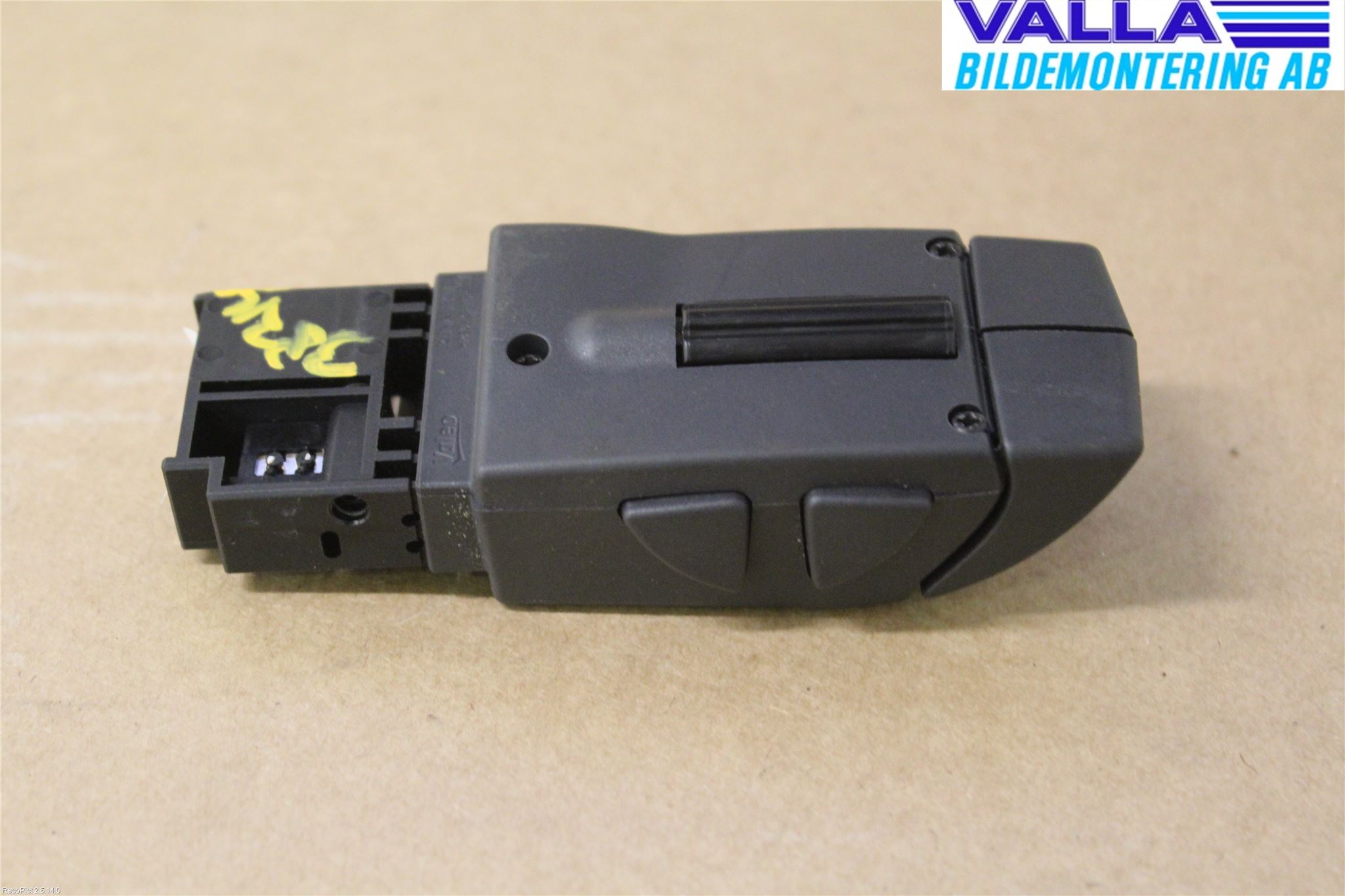 Renault CLIO IV 12-16 Bryter Ratt Radio-Stereo