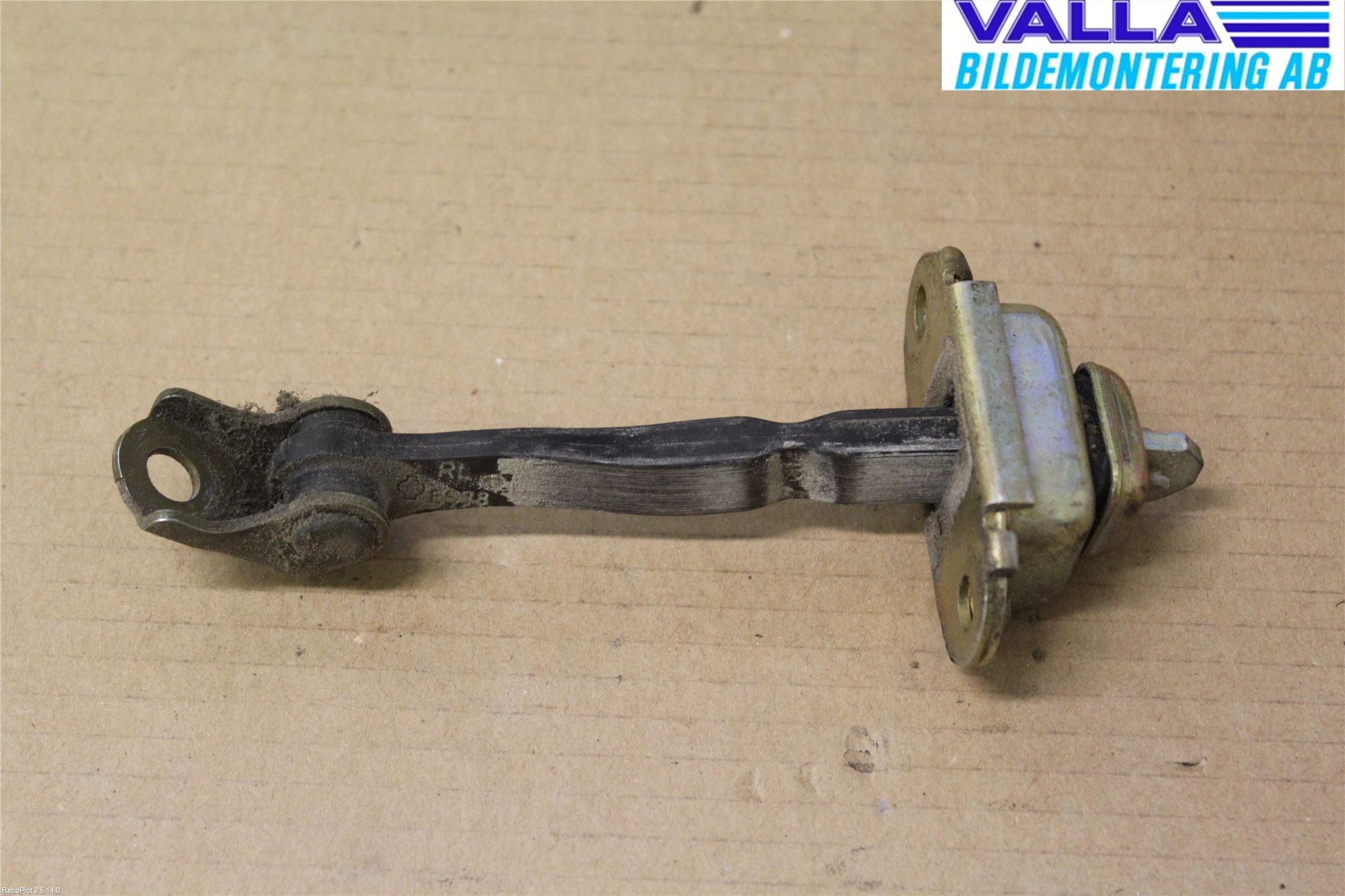 Nissan PRIMERA 02-07 Dørstopper