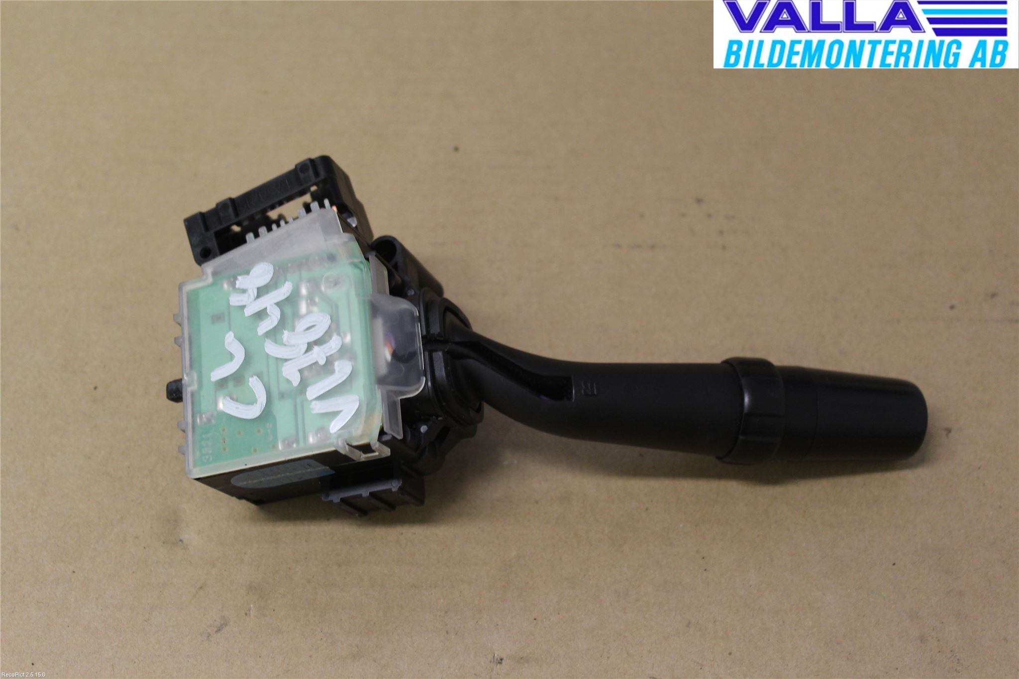 Toyota COROLLA VERSO 04-07 Bryter Ratt Visker - Spyler