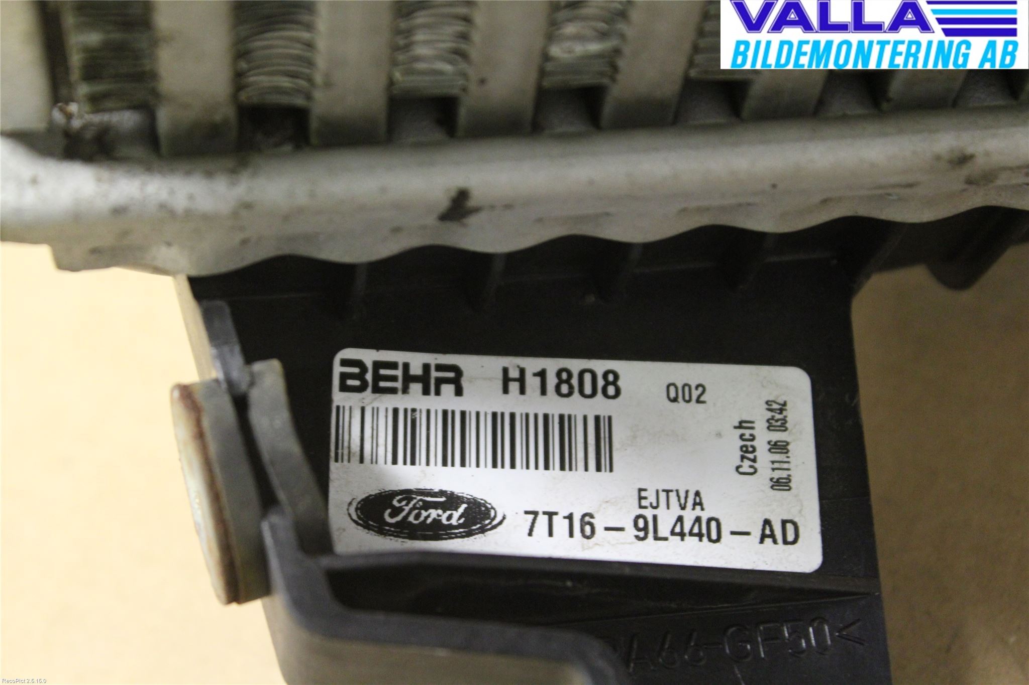 Ford TRANSIT CONNECT 03-08 Intercooler Radiator