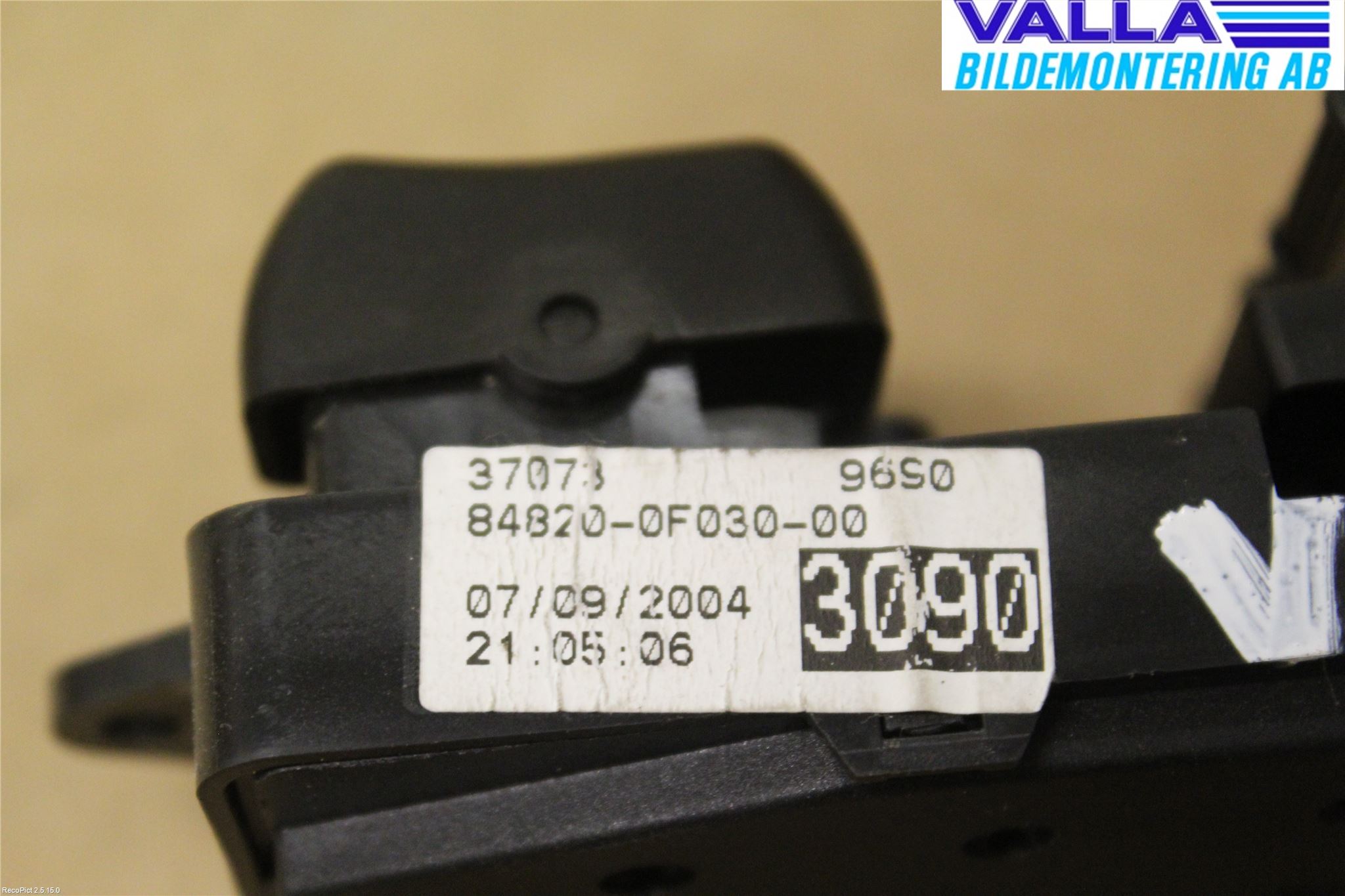 Toyota COROLLA VERSO 04-07 Bryter Vindusheis