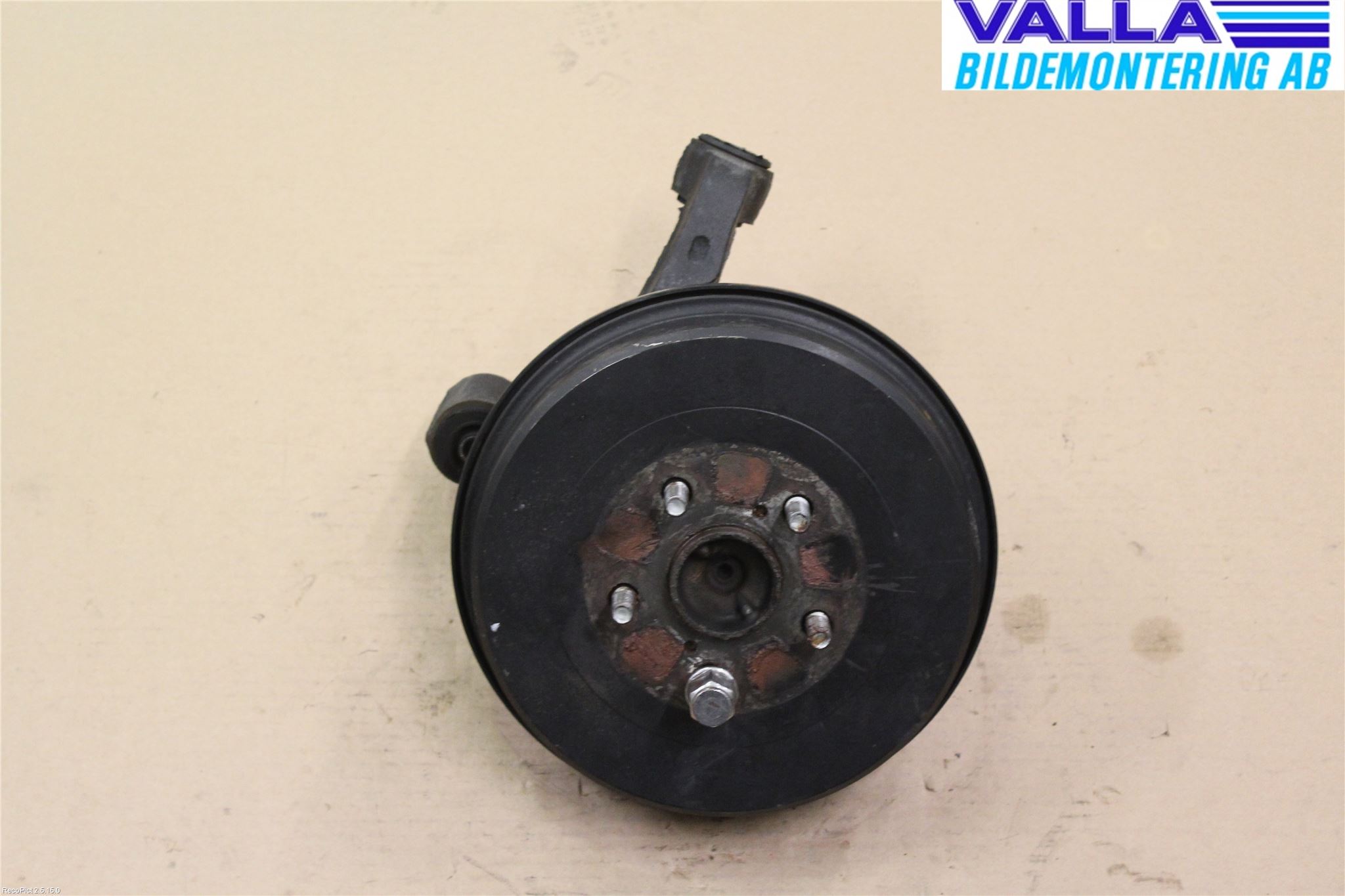 Toyota AVENSIS 98-02 Spindel Hb