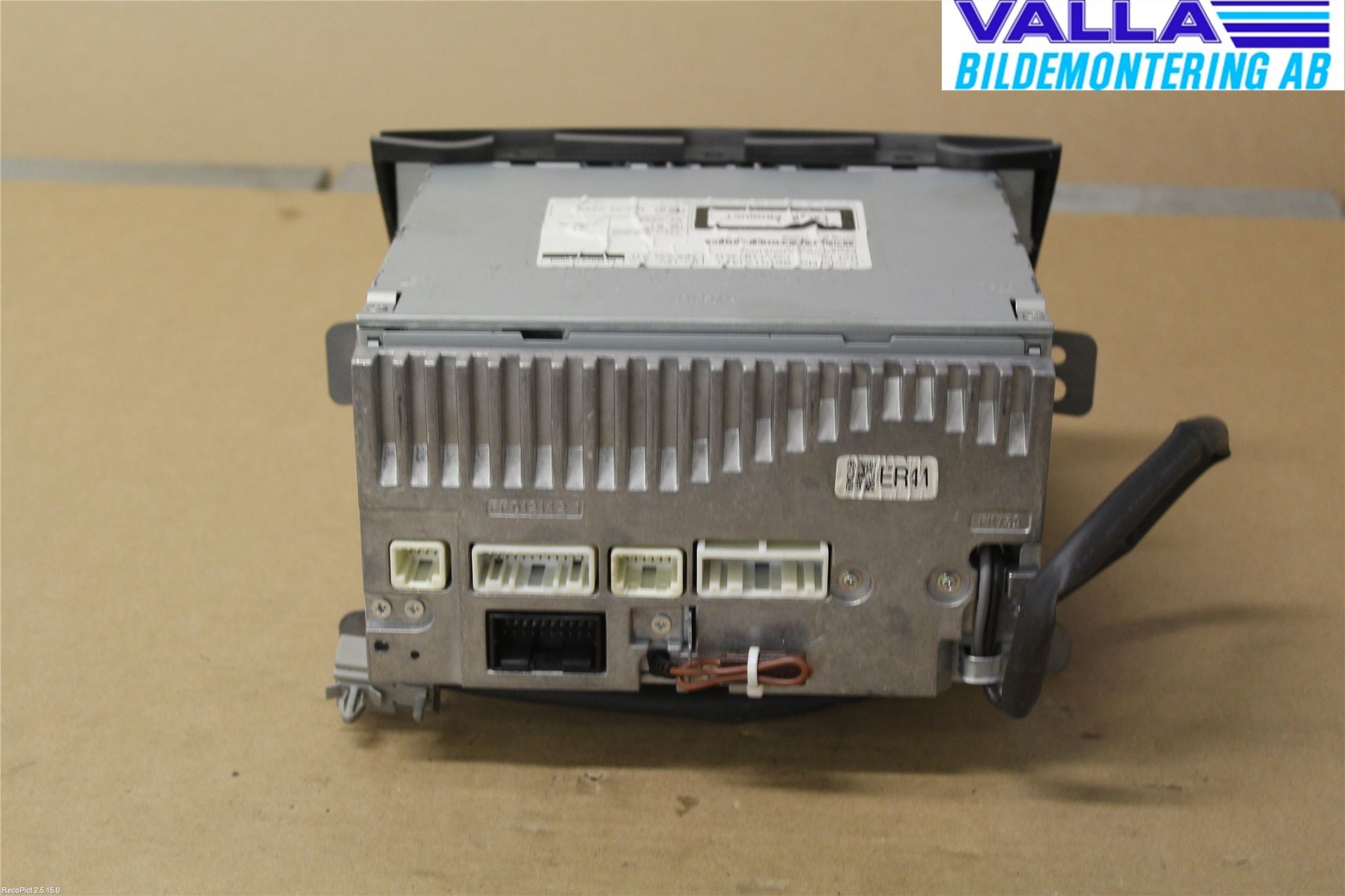Subaru OUTBACK 10-15 Stereo Radio Med Cd