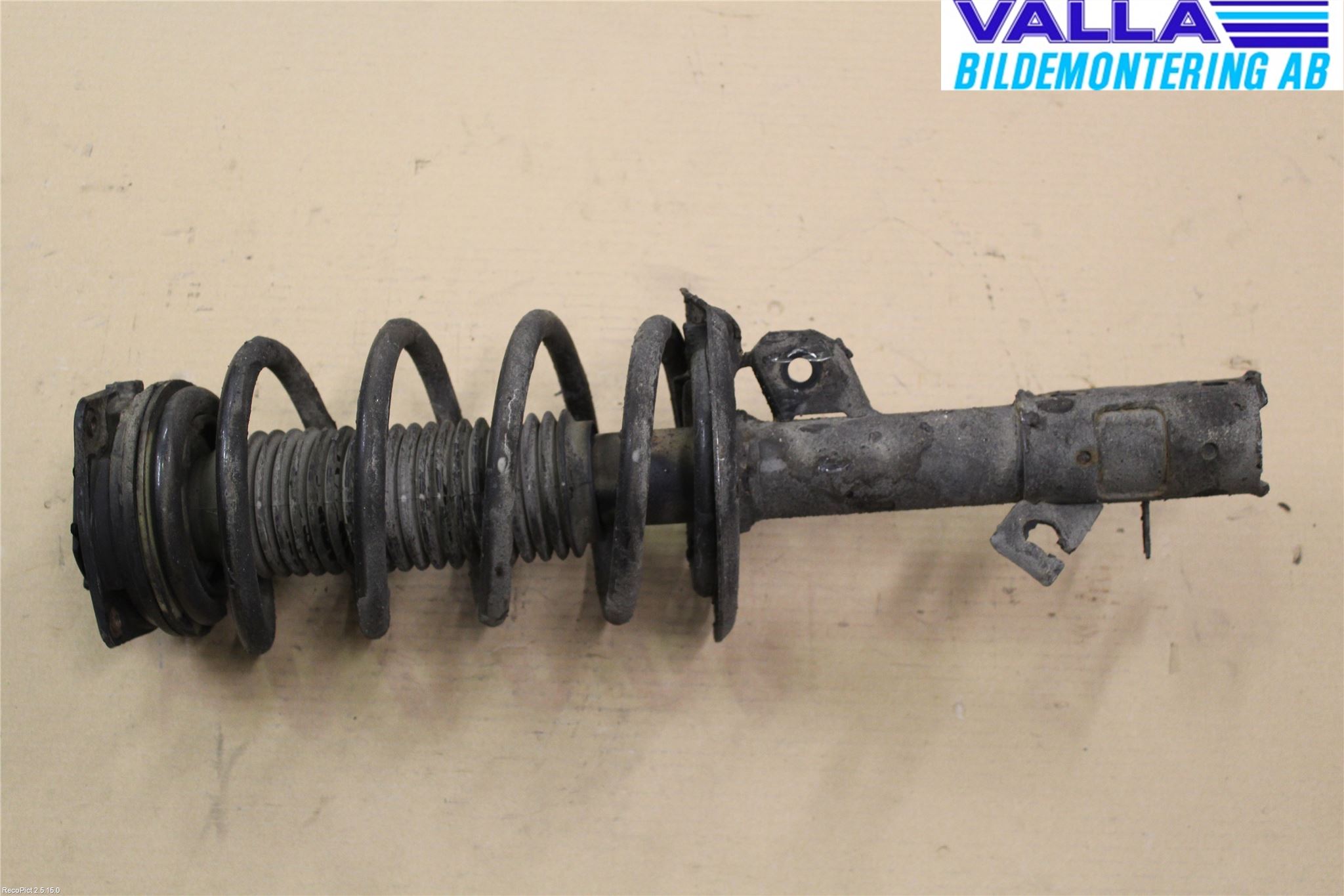Nissan QASHQAI   07-10 Fjærbein Foran Høyre