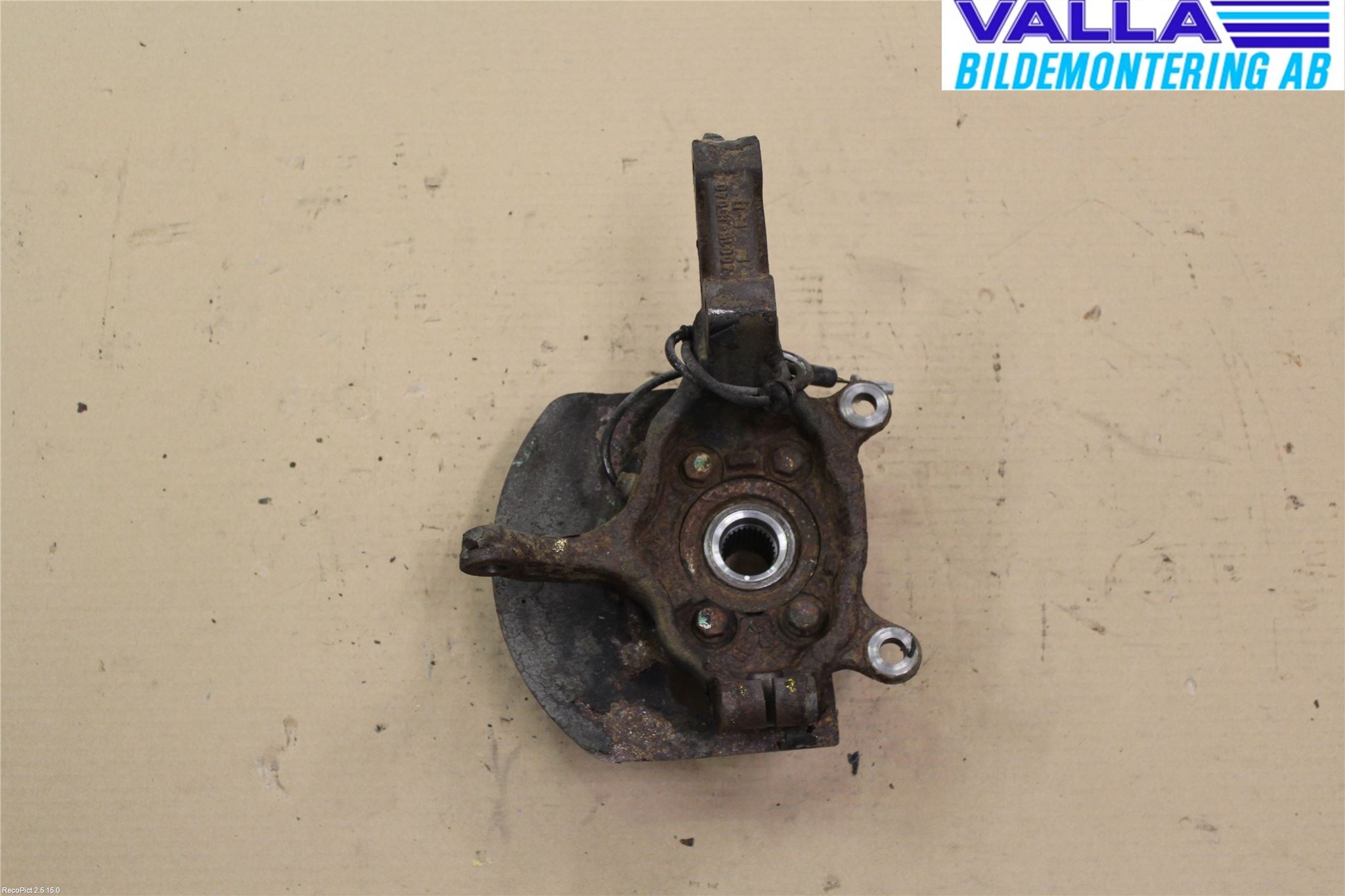 Nissan QASHQAI   07-10 Spindel Vf