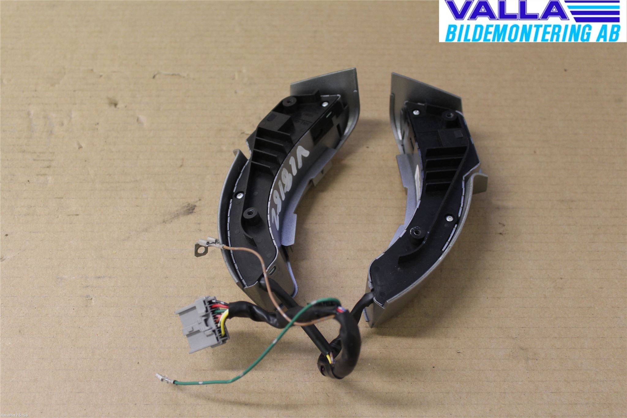 Nissan QASHQAI   07-10 Bryter Ratt Radio-Stereo