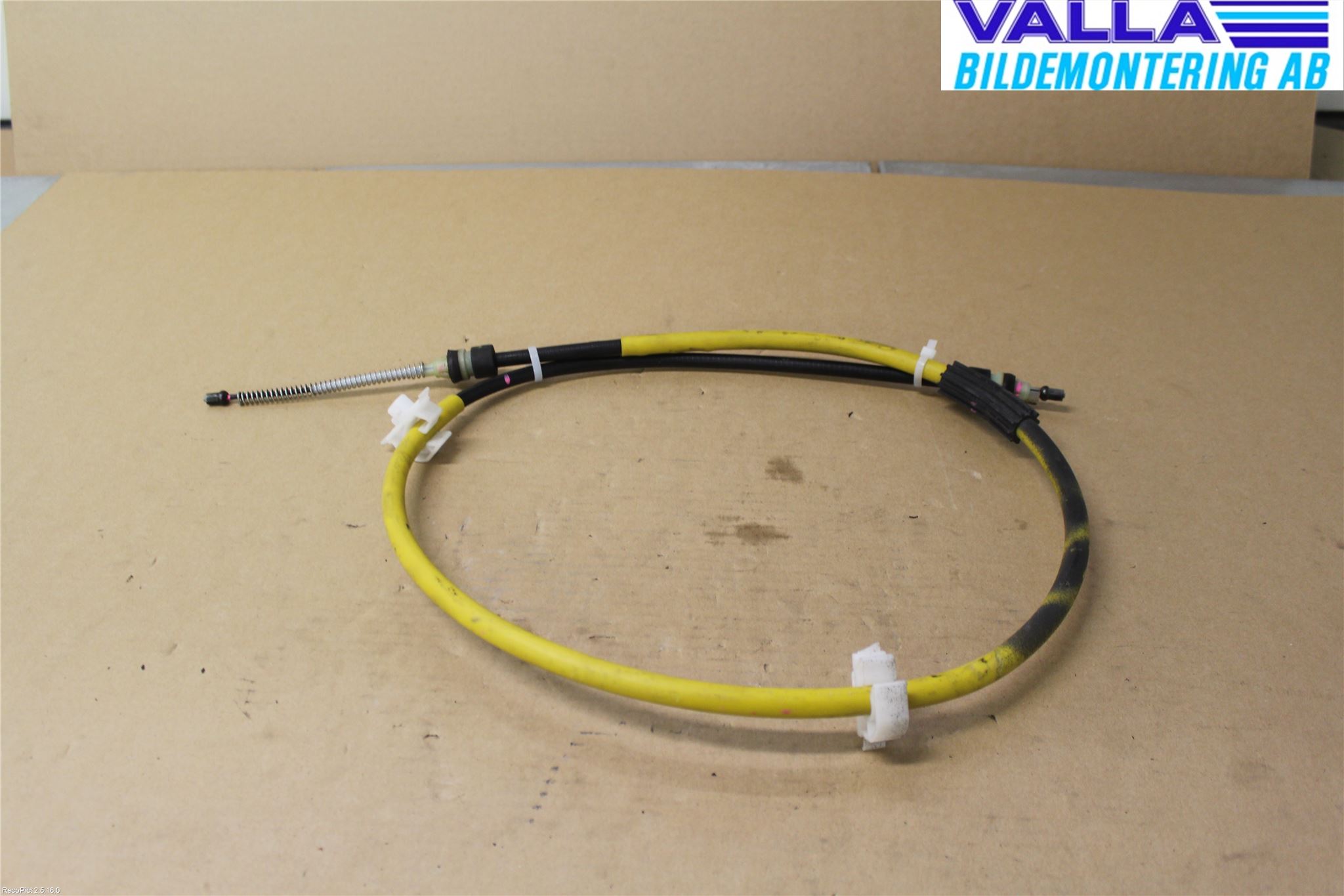 Renault CLIO IV 12-16 Wire Parkbremswire