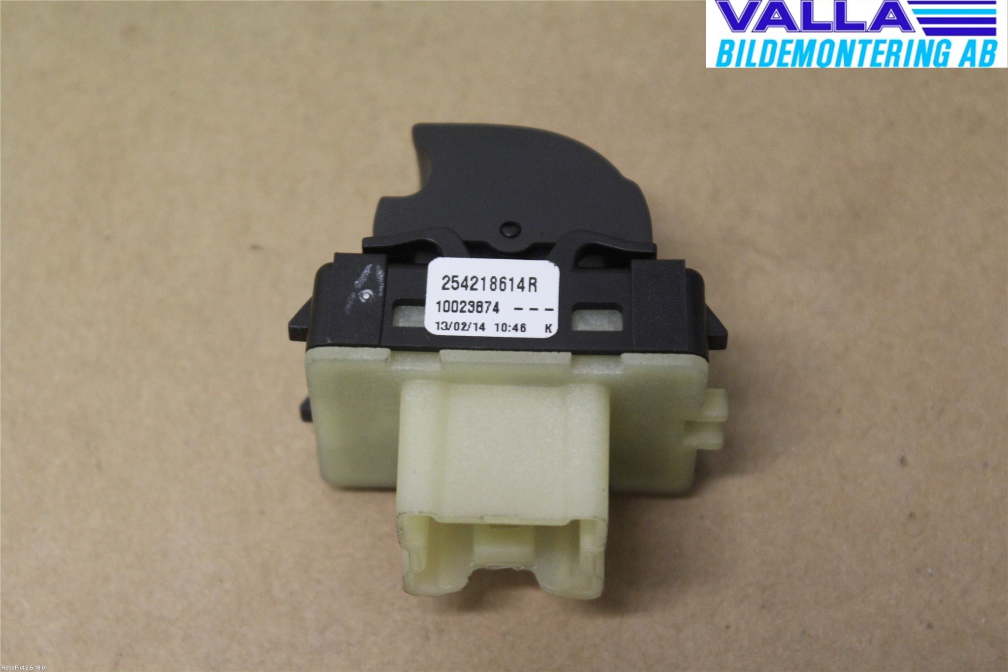 Renault CLIO IV 12-16 Bryter Vindusheis
