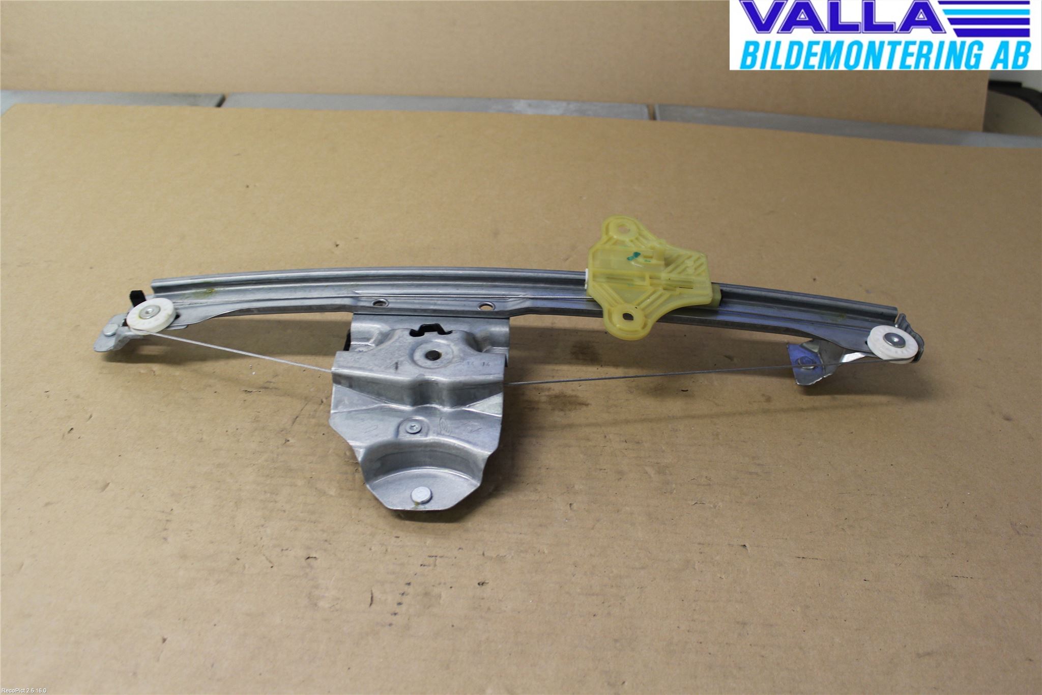 Renault CLIO IV 12-16 Vindusheis El Komp
