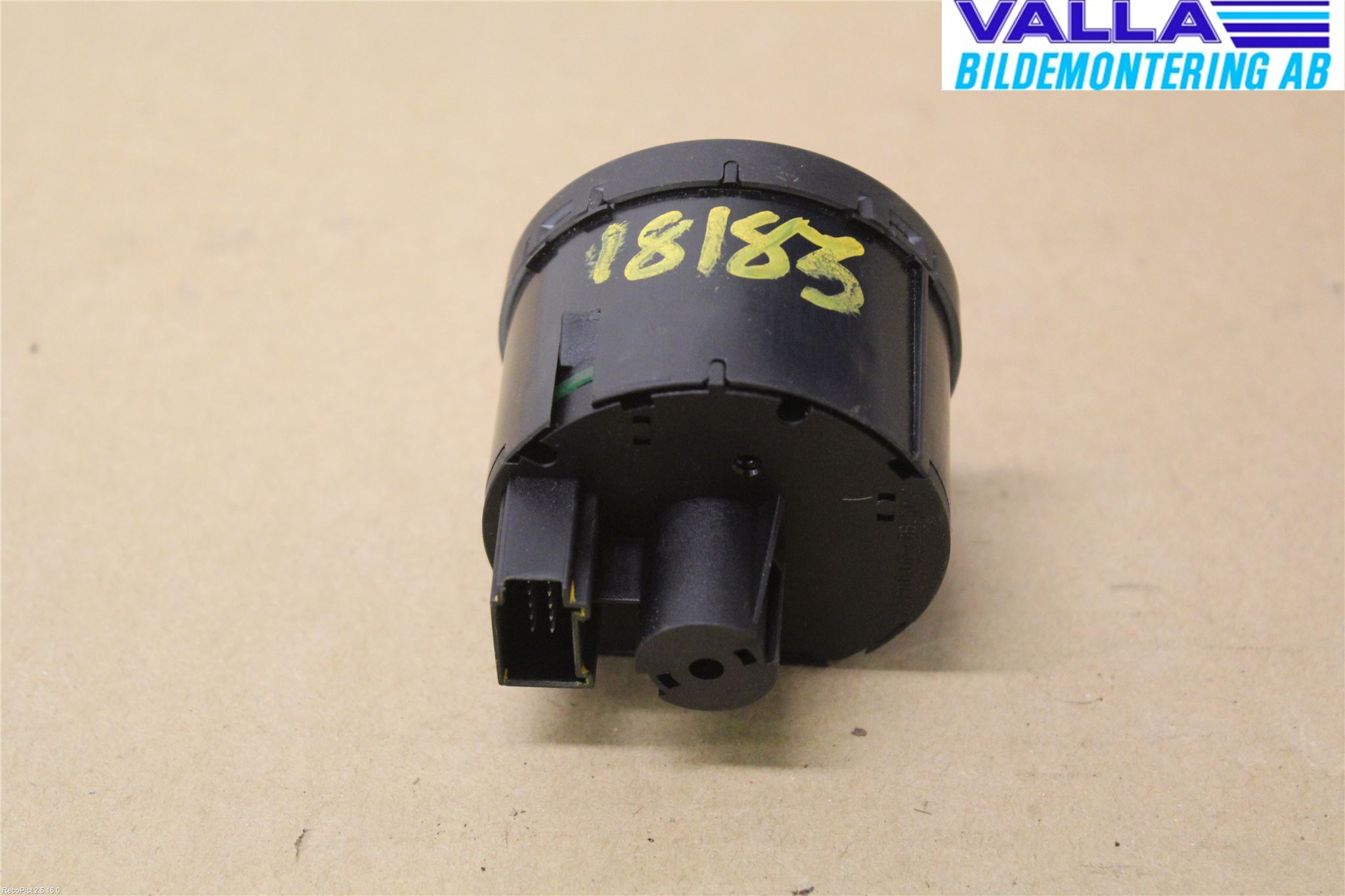 Volkswagen VW PASSAT 11-14 Bryter Hovedlys