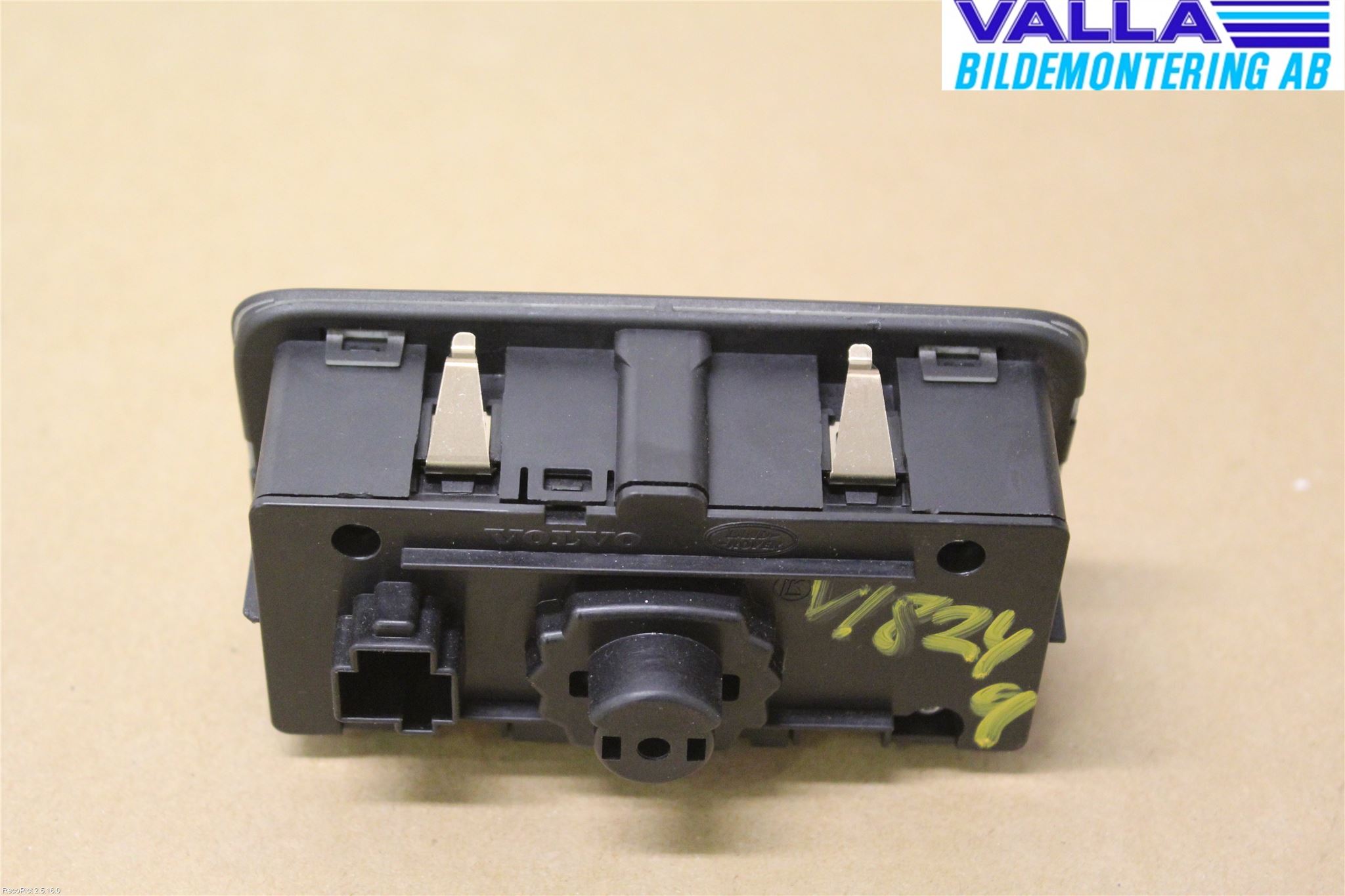 Volvo V60 11-13 Bryter Hovedlys