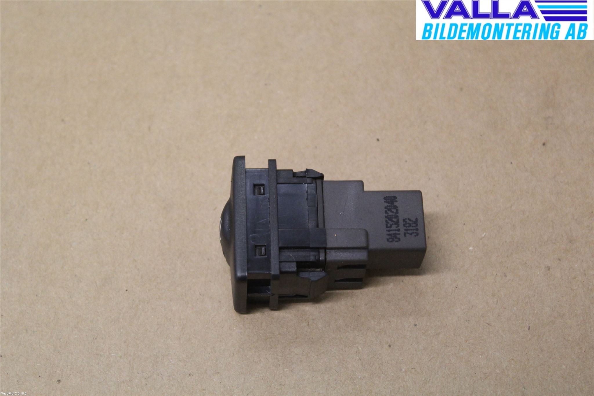 Toyota AVENSIS 09-15 Frontlykt Lysspredderreg