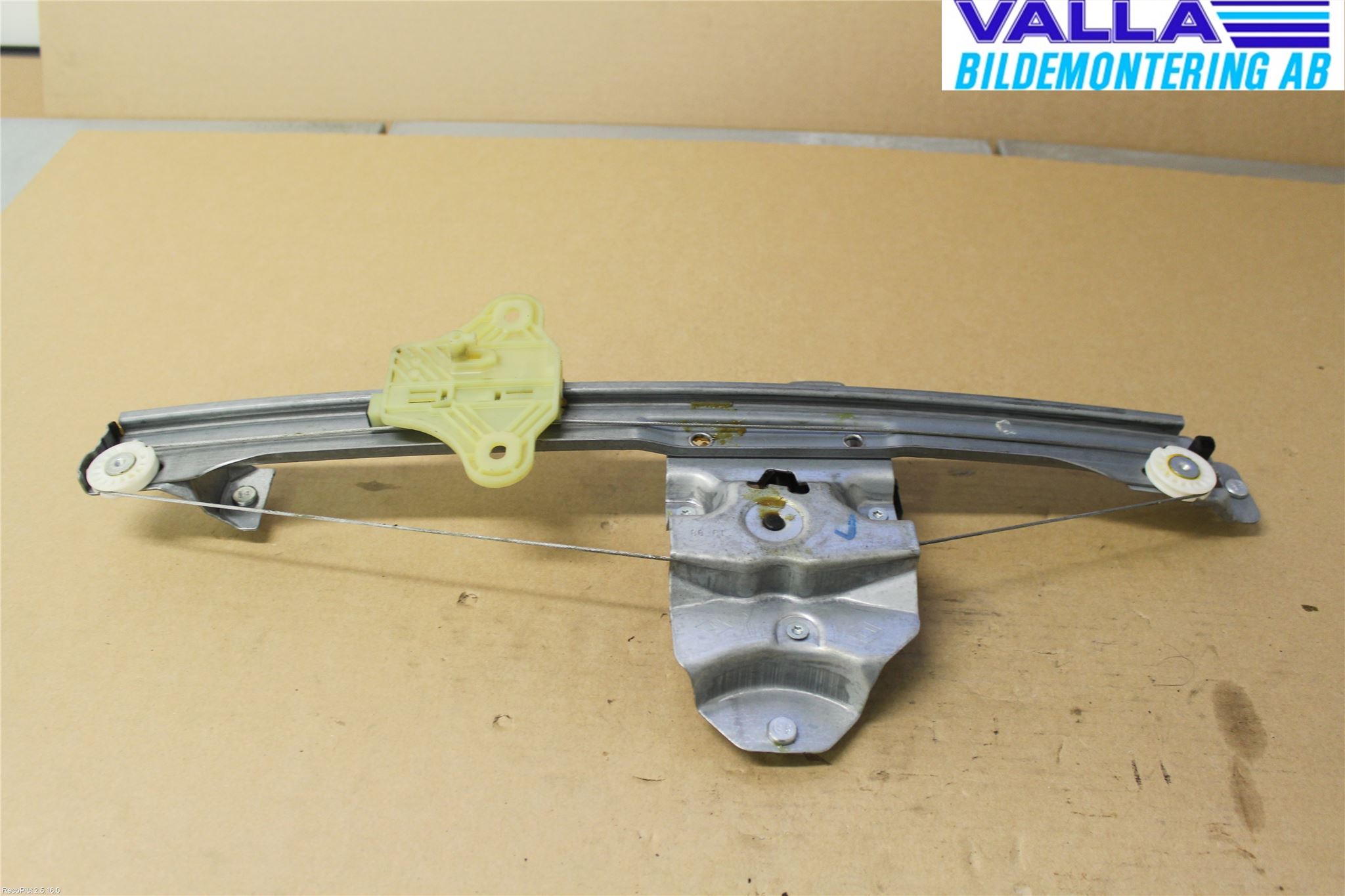 Renault CLIO IV 12-16 Vindusheis El Komp