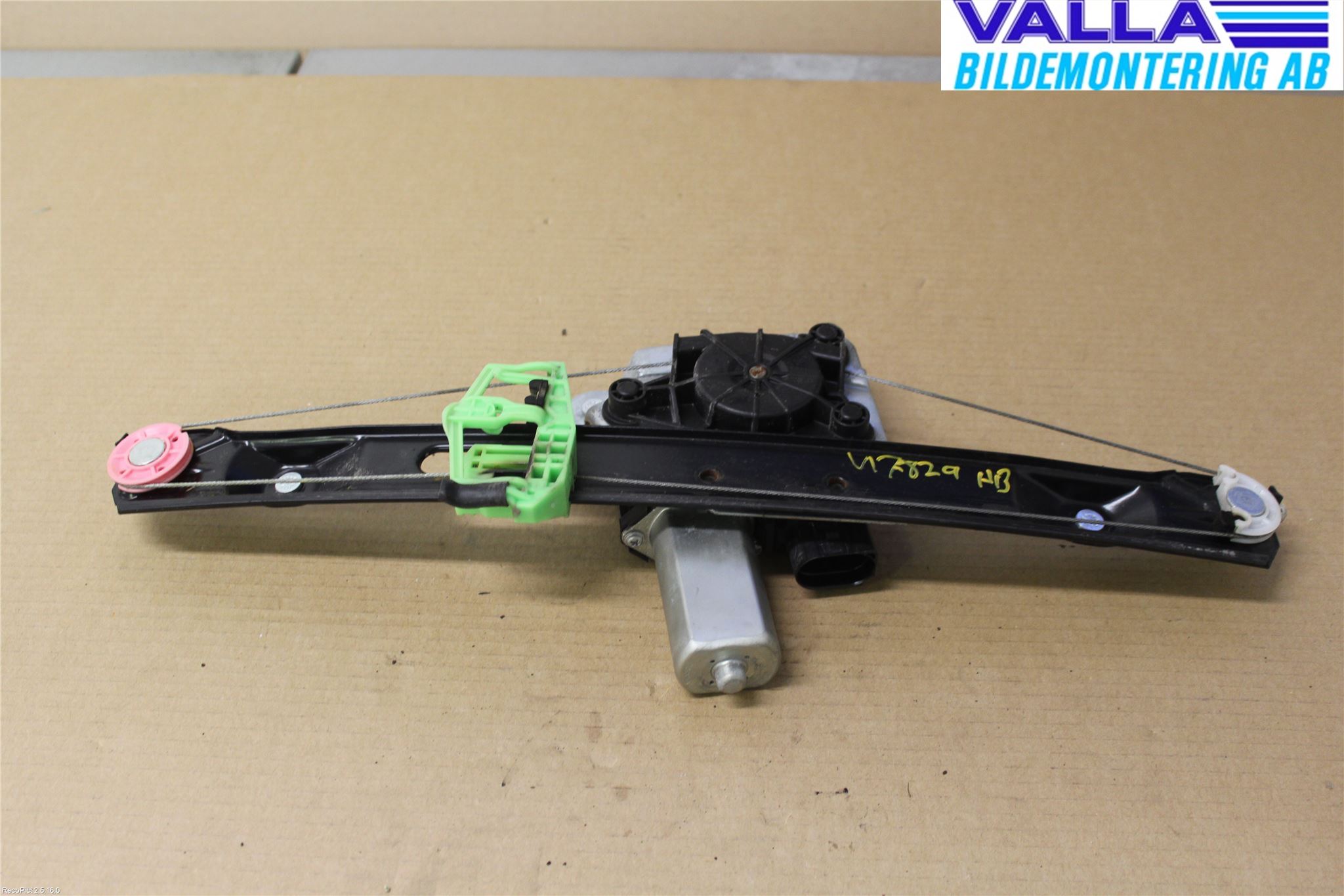 BMW 1 E87/81 5D/3D 03-11 Vindusheis El Komp