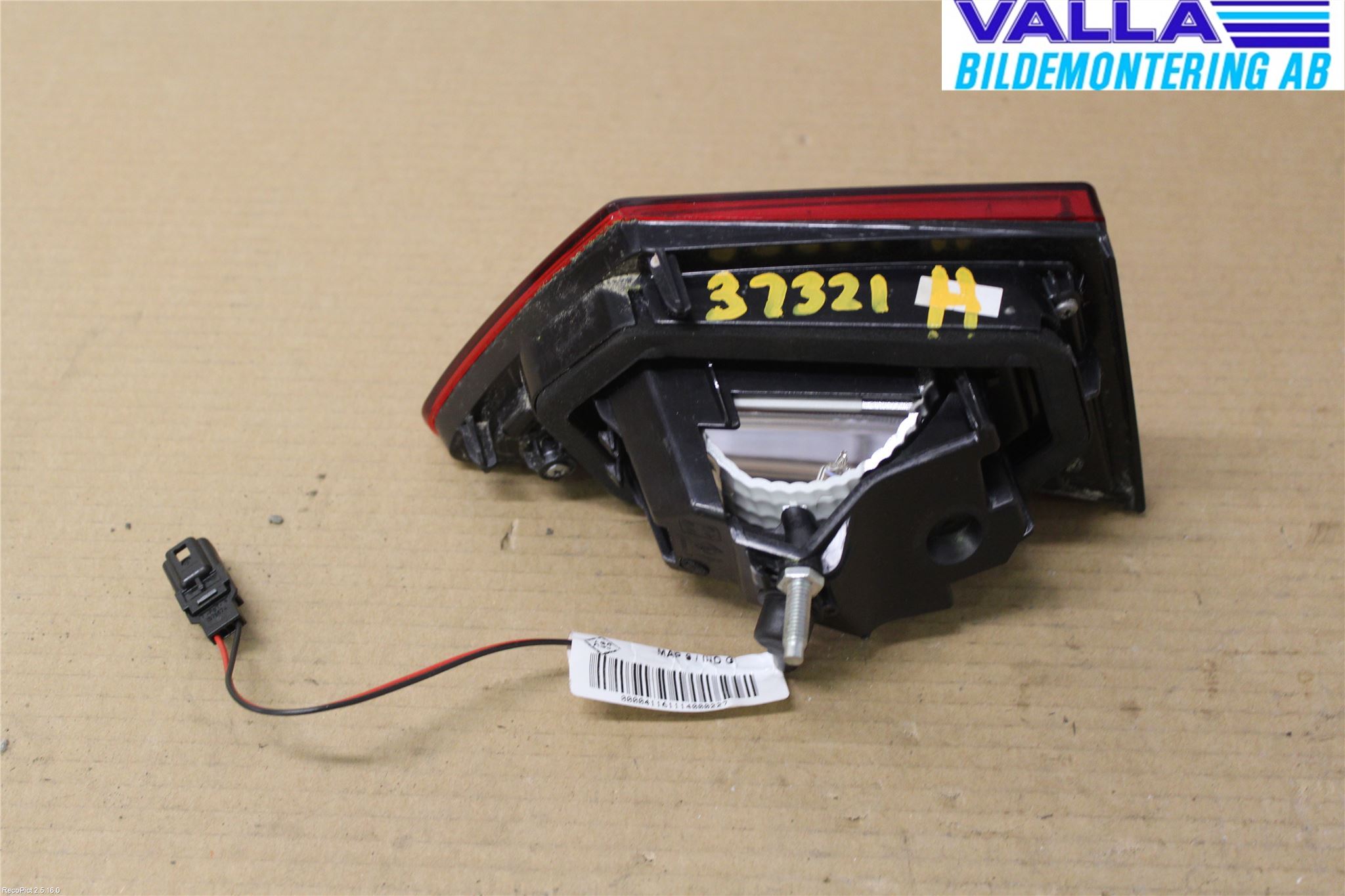 Renault CLIO IV 12-16 Baklykt Høyre  På Luke(Indre)