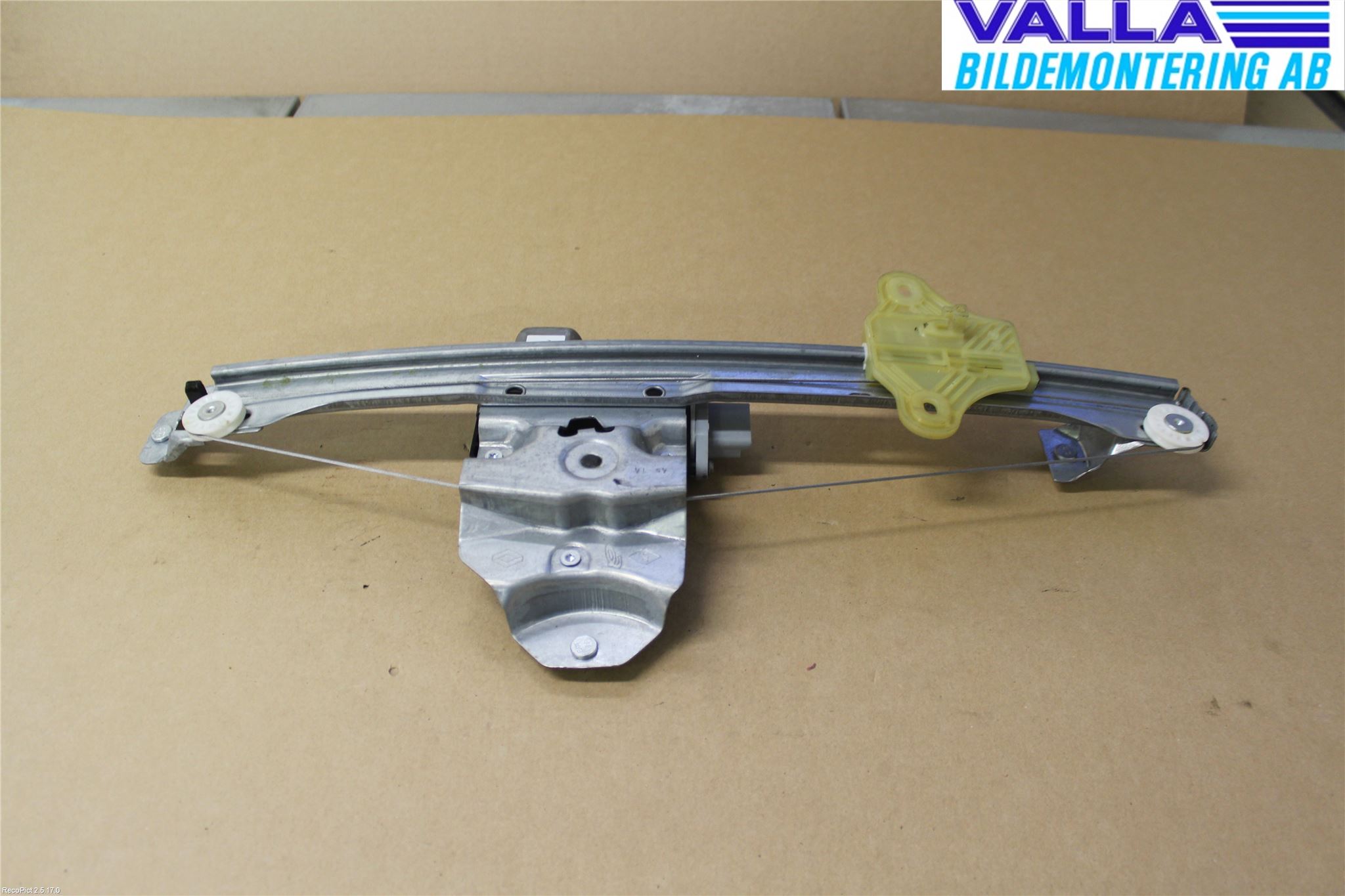 Renault CLIO IV 12-16 Vindusheis El Komp