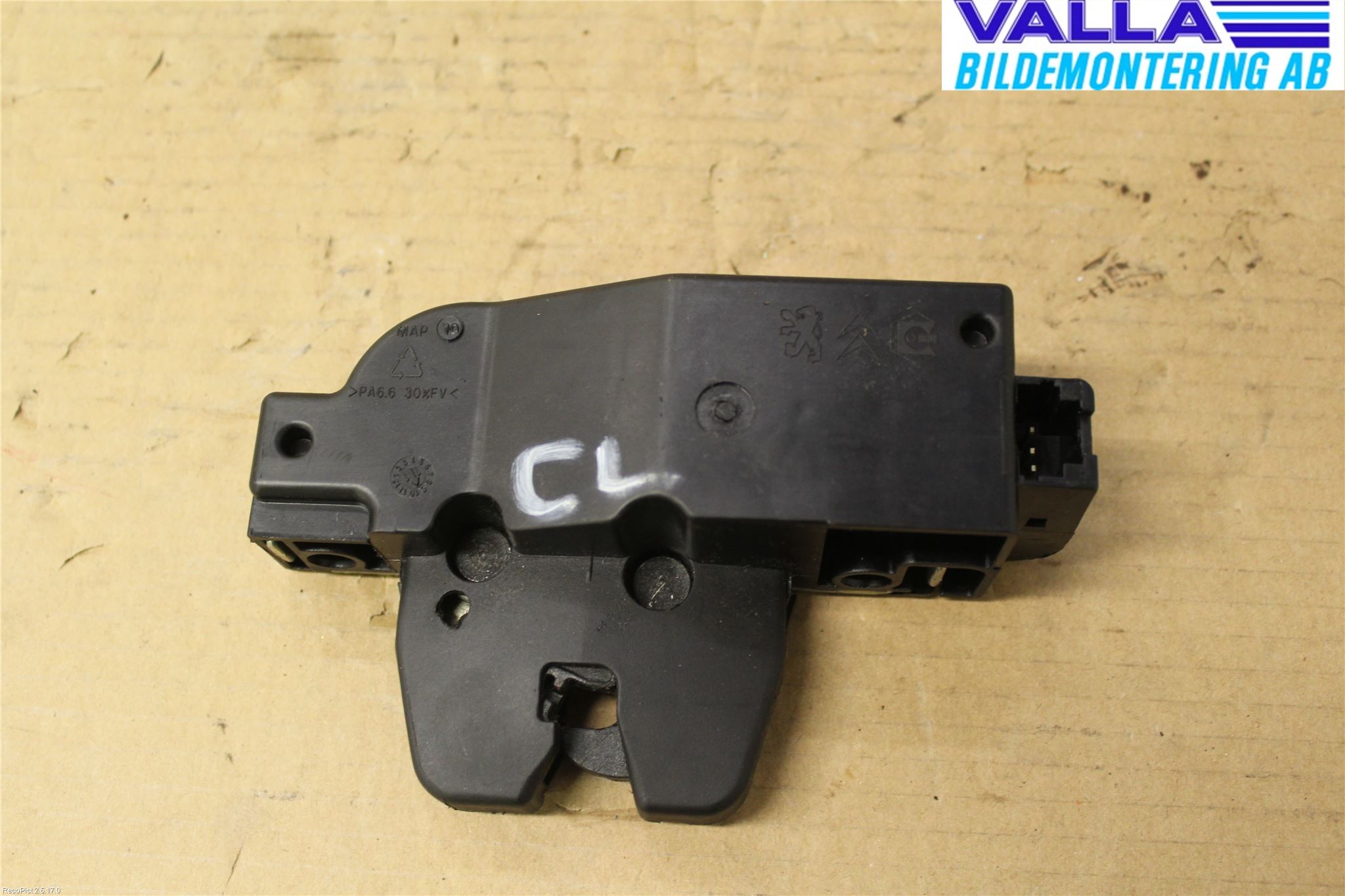 Citroen C4 I   05-10 Bakluke-Lokk Låsekasse