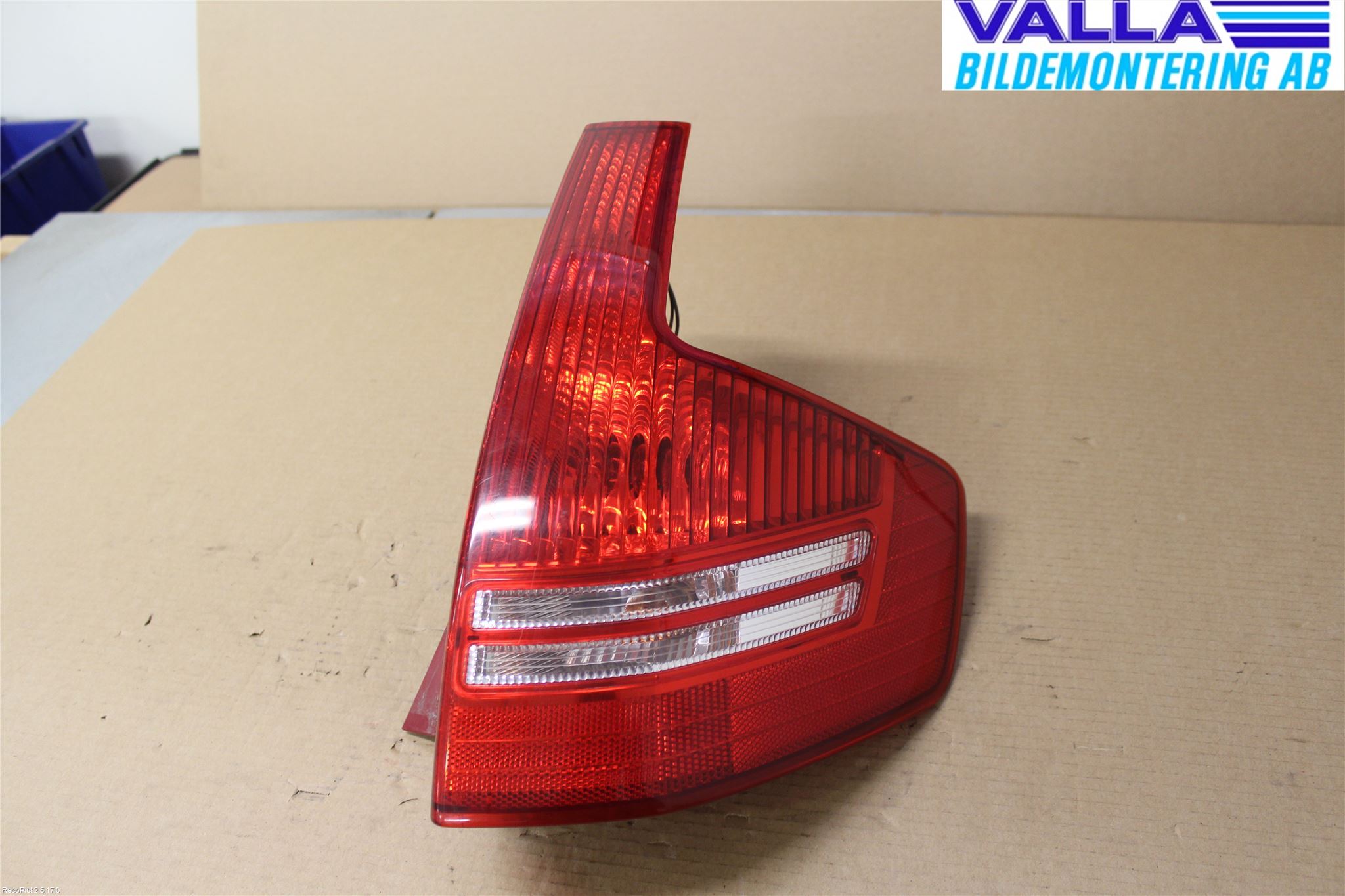 Citroen C4 I   05-10 Baklykt Høyre
