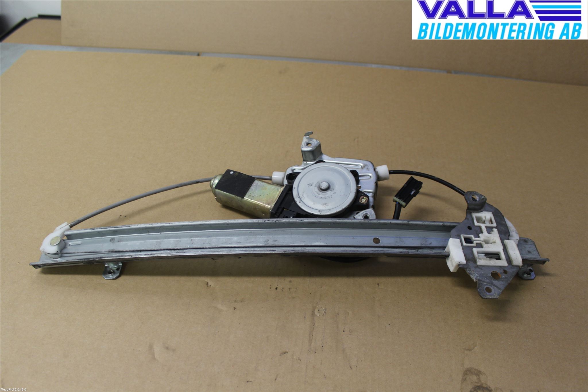 Nissan NAVARA 98-05 Vindusheis El Komp